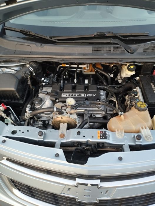 Holati yaxshi minishga tayyor naxtga sotiladi