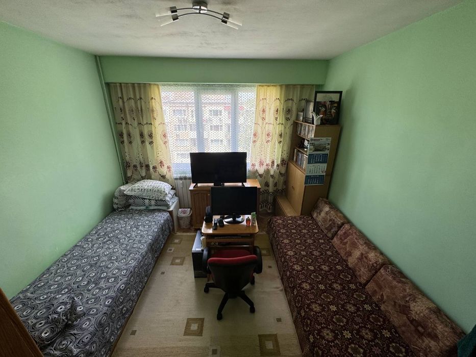 Продава се Тристаен апартамент в София, Толстой - 64 кв.м за 2110 €/кв.м - Снимка #18