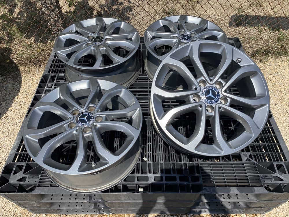 17 цола 5 х 112 мм Мерцедес С Класа W 205 , CLA , A , B , V , Вито