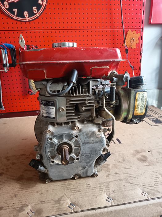 Двигател за фреза трамбовка robin