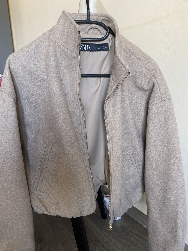 Дамско пролетно яке Zara