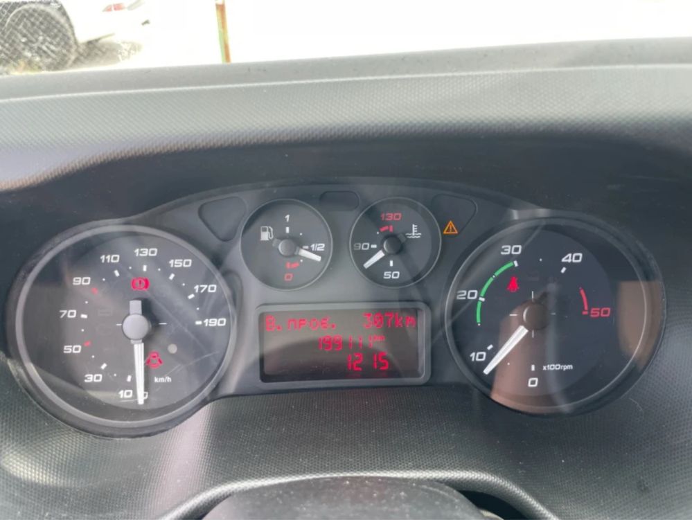 Бус Iveco Daily