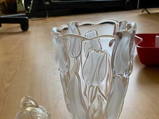 Стъклена ваза, кана, купичка