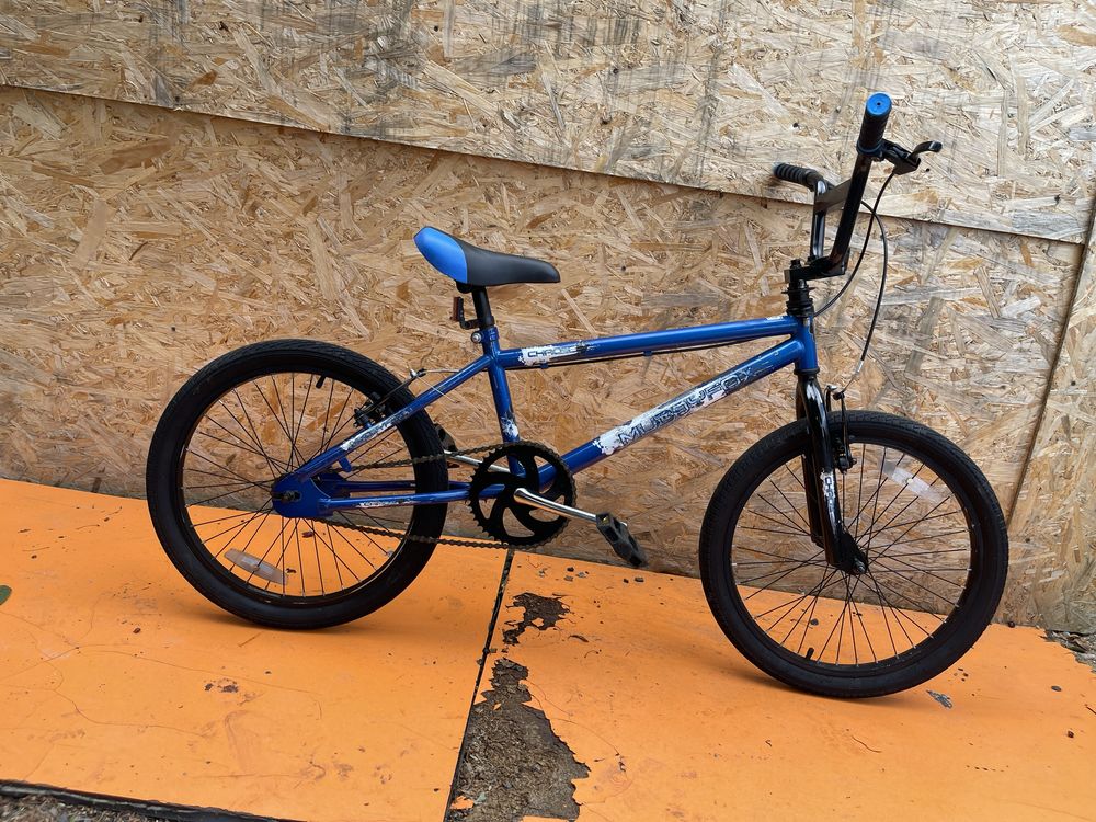 Bicicleta bmx jumoer muddyfox roti 20”