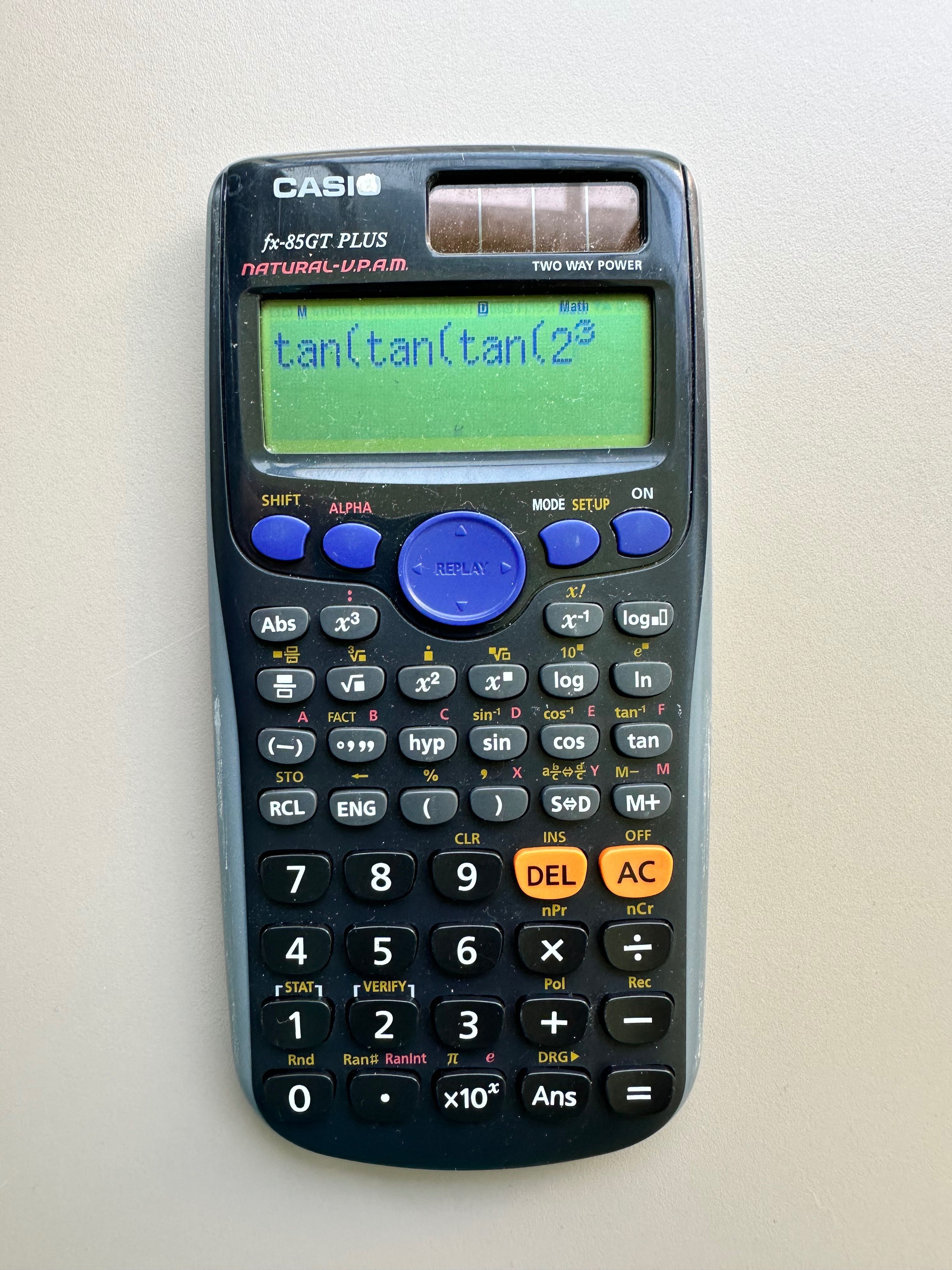 Calculator stintific Casio fx-85GT Plus