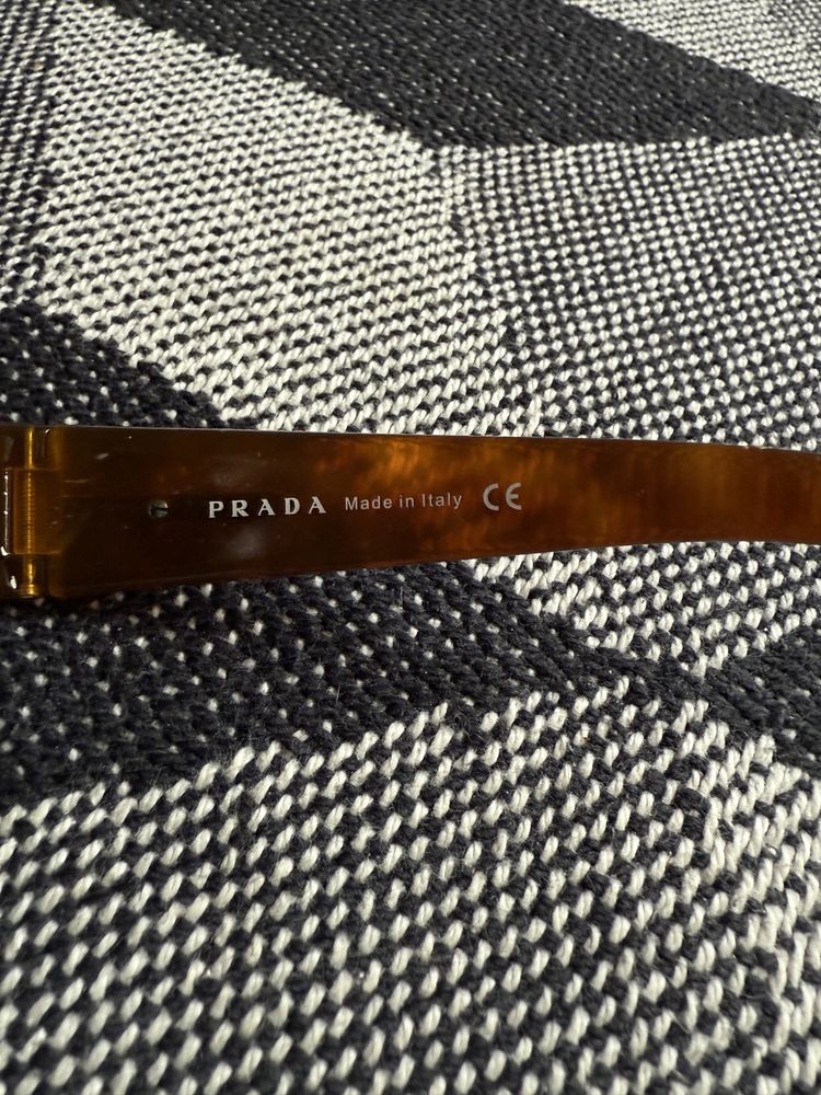 Prada -оригинални слънчеви очила