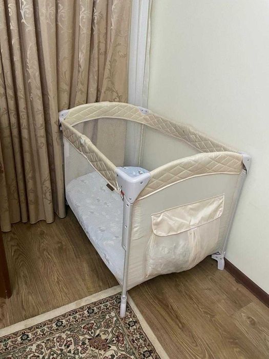 манеж-кровать от Happy Baby