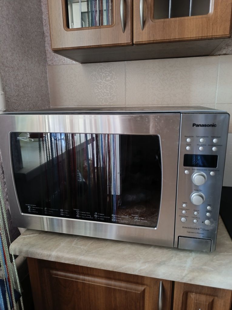 Микроволновая печь 42 л PANASONIC NN-C2003S