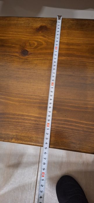 Масивна  дървена  пейка