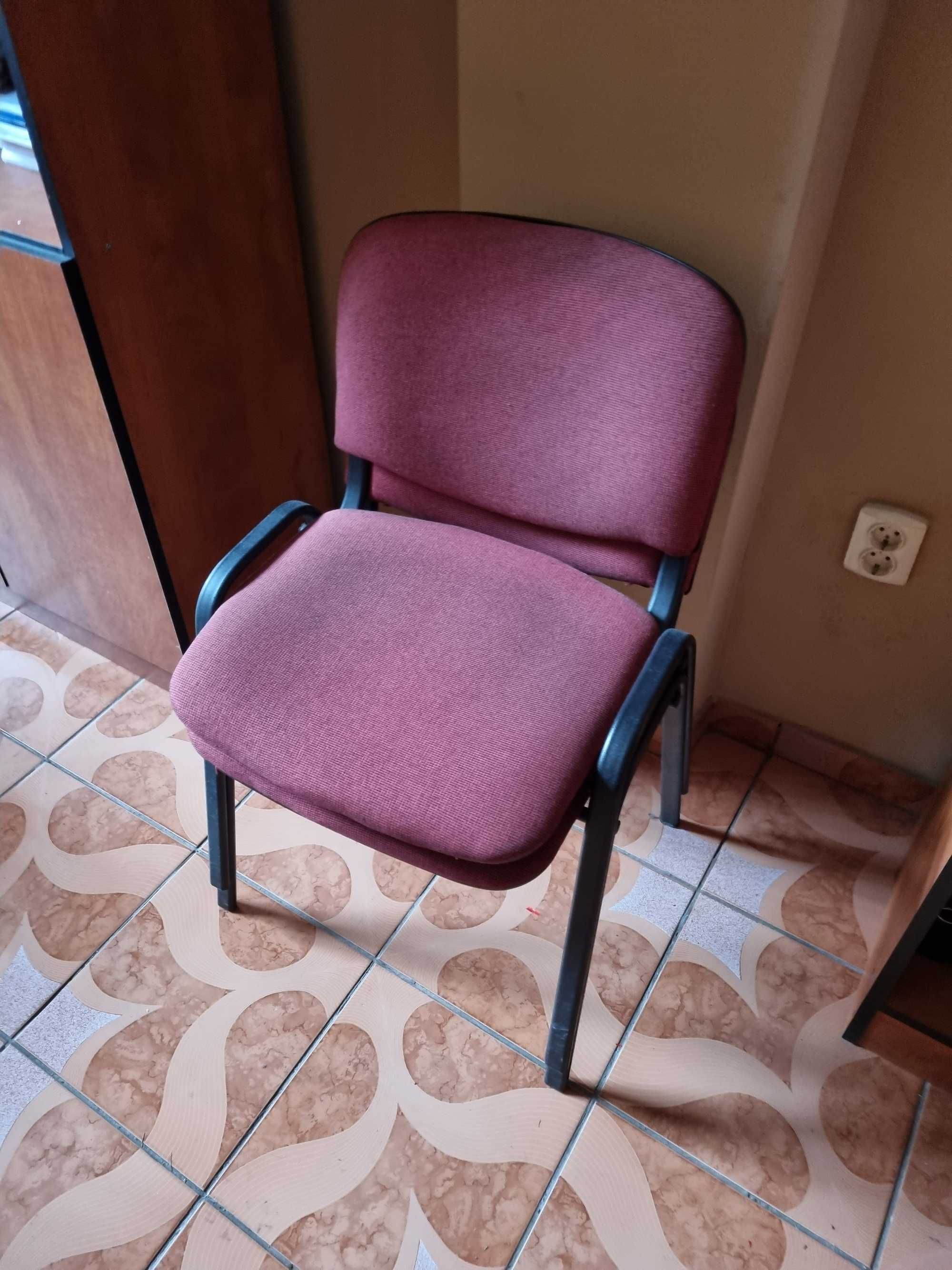 Mobilier Birou -birouri,scaune,cuier,mese