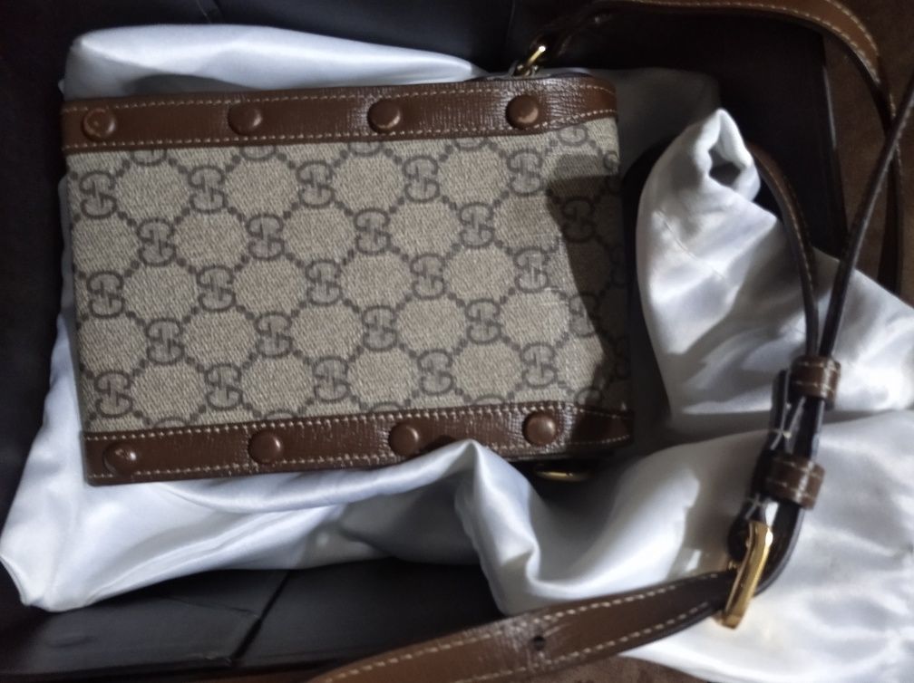 Люкс качество Gucci Куплено в Дубае Самовывоз Обмена нет