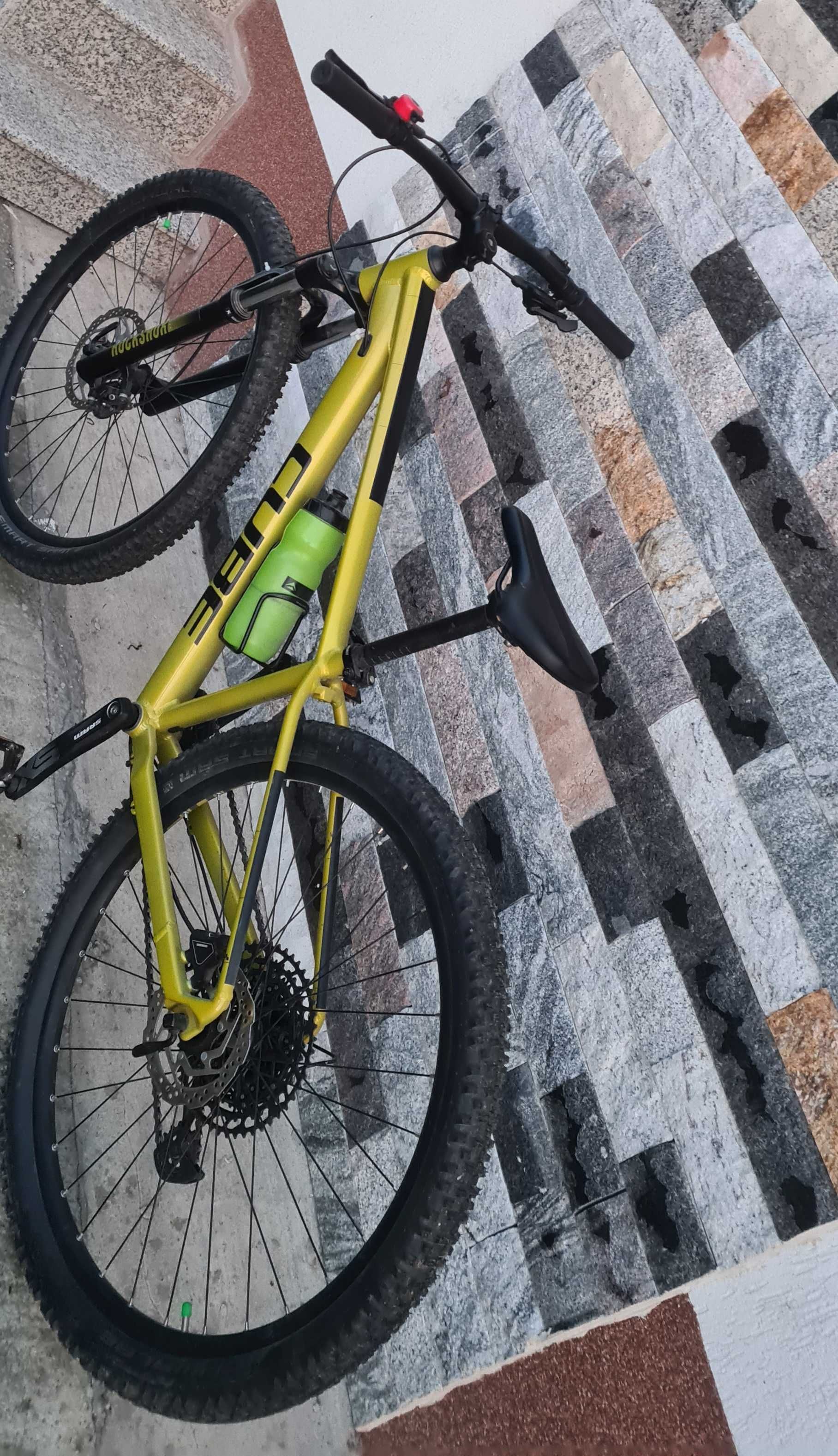 BICICLETA CUBE Analog Flashlime Black 2023 Cadru 14" - ROTI 27.5"