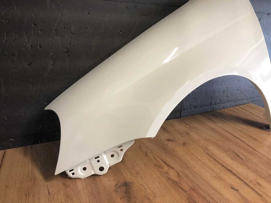 Aripa Fata Stanga VW Jetta 3/III 2005-2011 (LR9A (Alb))