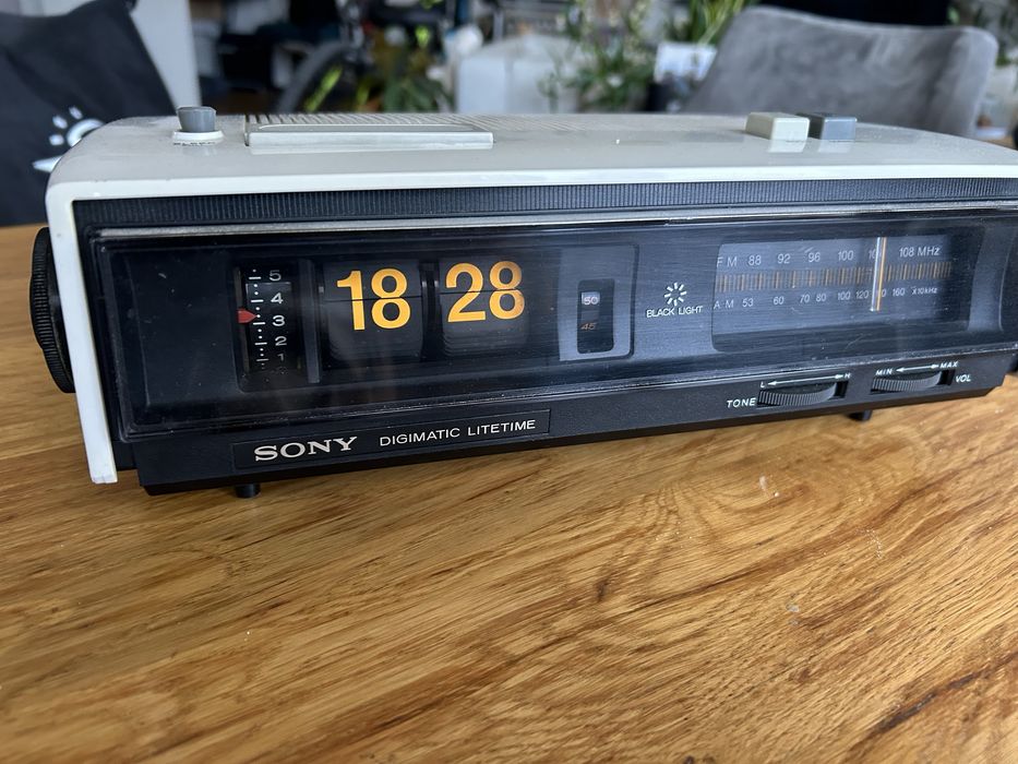 Sony TFM C650w flip watch флип часовник