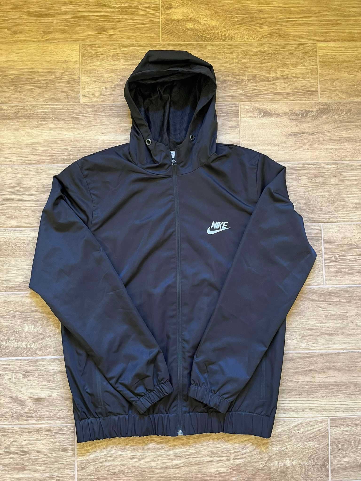 Nike Sportswear Windrunner яке