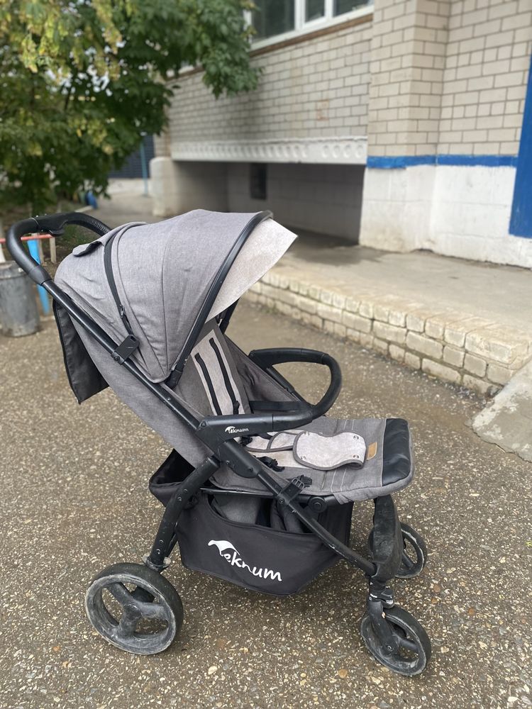 Продам коляску срочно