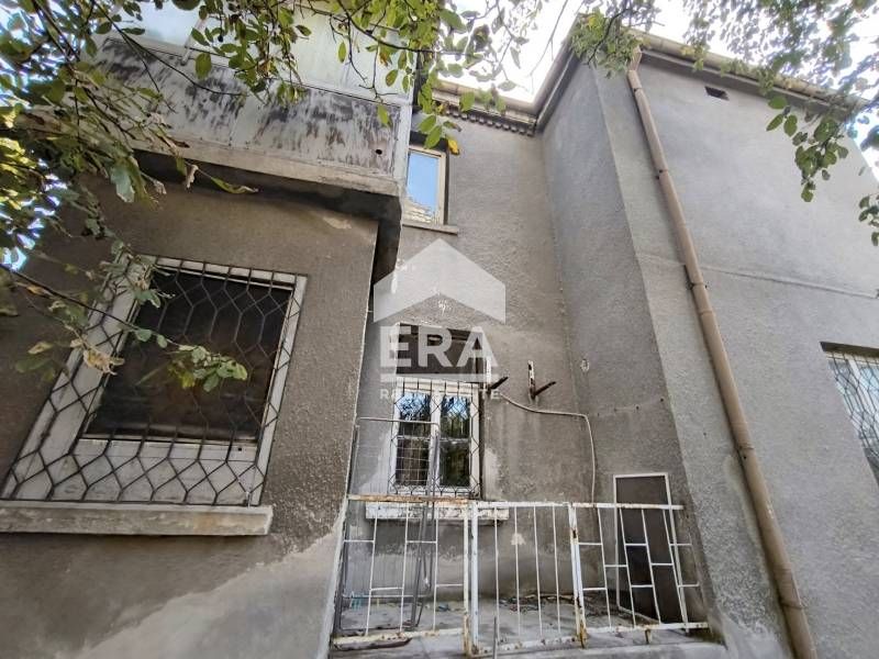 Етаж от къща в кв. ,,Училищни,,