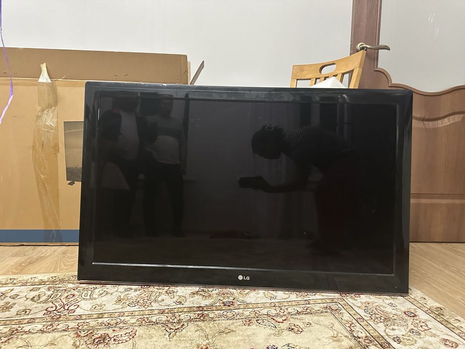 Продам телевизор LG