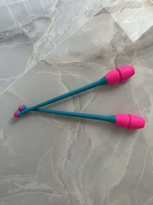 Гимнастические булавы