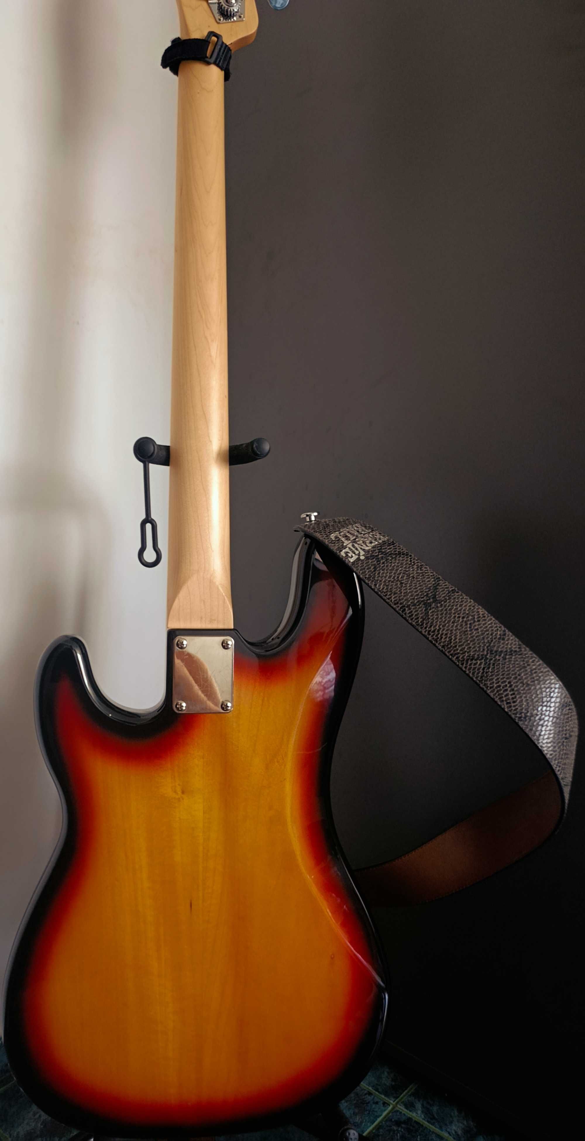 Бас китара Woodstock Standard P-Bass 3 Tone Sunburst