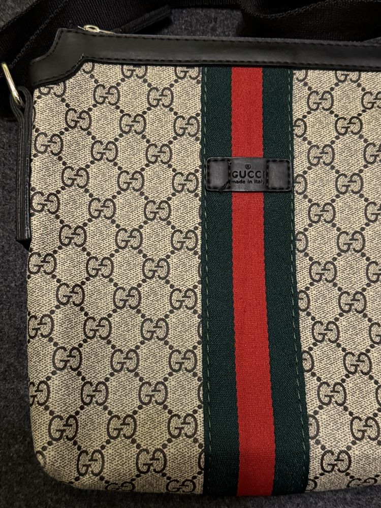 Мъжка Чанта Gucci Web GG
