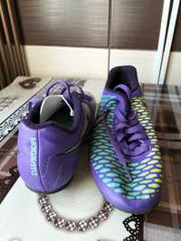 Vând ghete Fotbal Nike Magista Opus FG Violet!