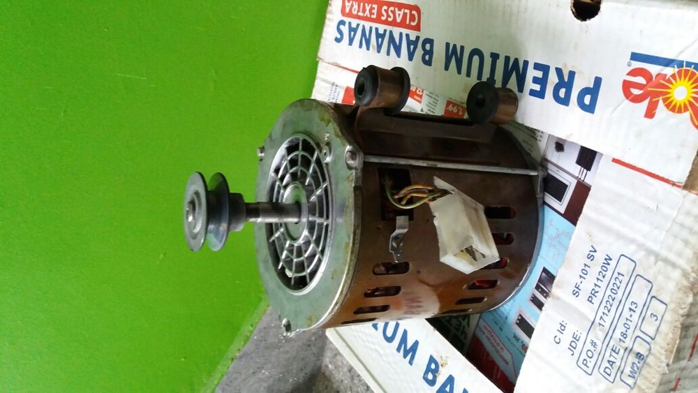 Електромотор момофазен