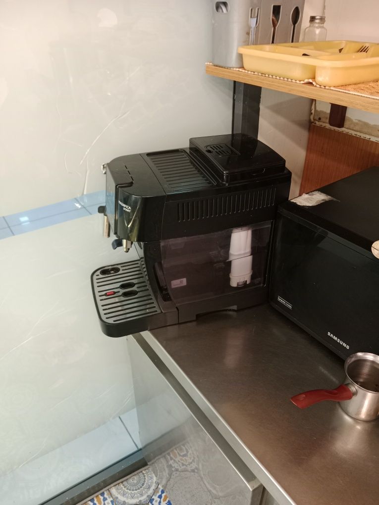 Delonghi Kofi aparat srocni sotiladi aybi yoq