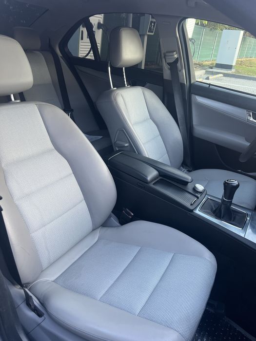 Mercedes-Benz C200 W204 Avantgarde – 2.2 CDI / 136 CP / Manuală / 2008