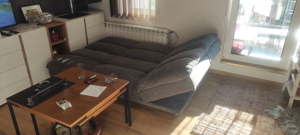 разтегателен диван