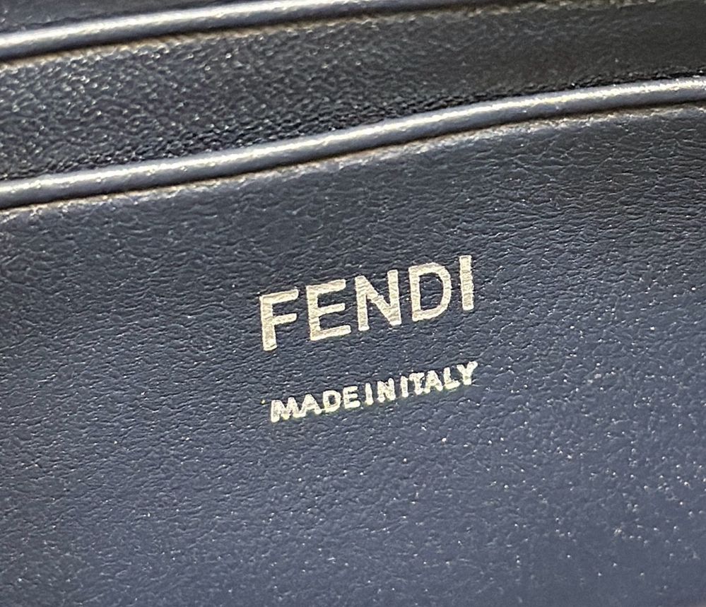 Geanta Fendi Baguette