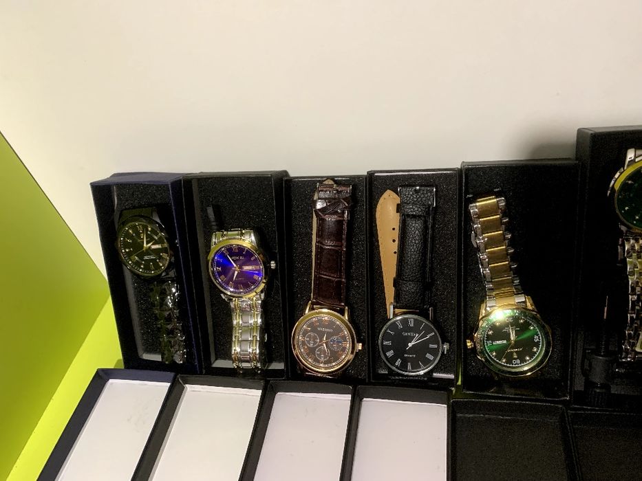 Lot ceasuri barbatesti cu baterii noi sigilate
