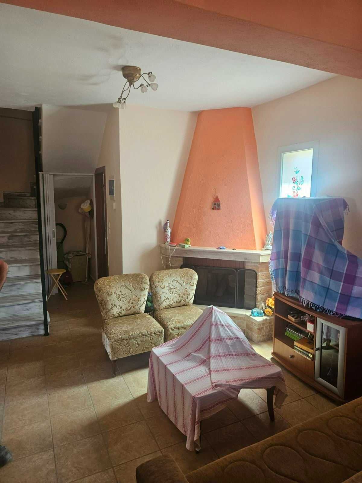 Двуетажна къща Паралия Кариани, Гърция
