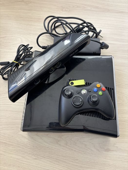 Xbox 360, Modat, 250gb, kinect, maneta
