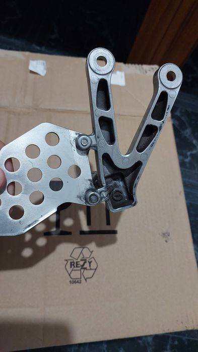 Suport scarita stanga oem complet cbr600rr pc40 pc69 2007-2024