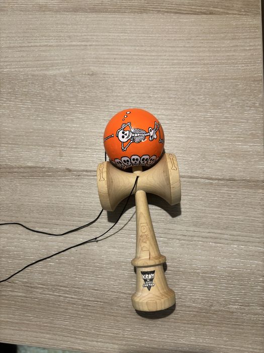 Kendama Krom Pro Model Jody Barton Orange Skeleton