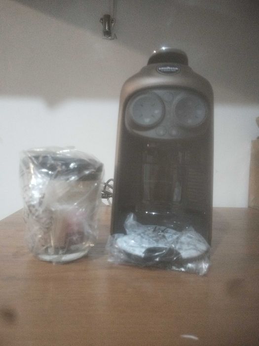 Нова Lavazza a Modo Mio Desea Кафемашина с Капсули