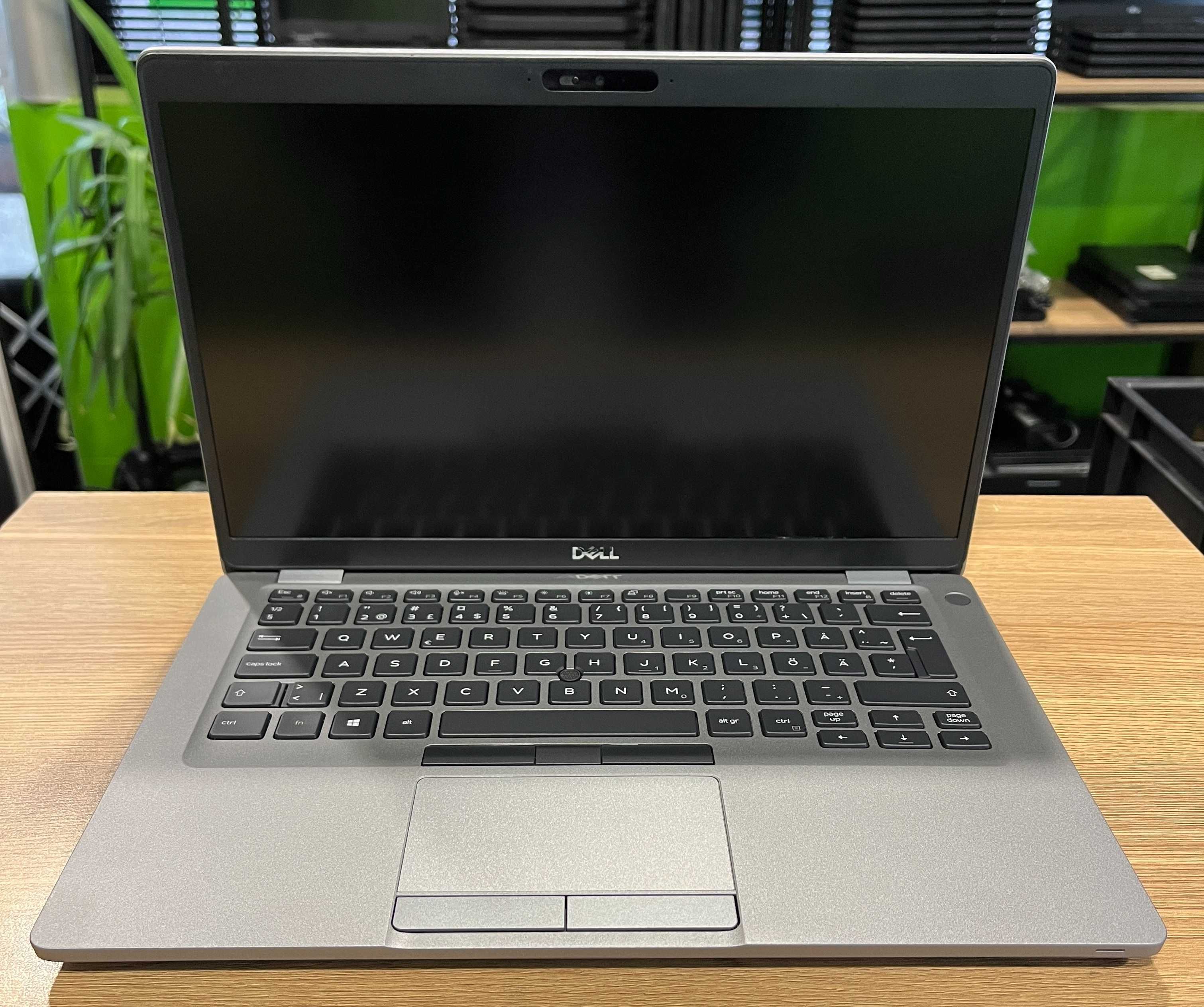 Dell Latitude 5400. Core I5-8365U - 1.6/4.1 GHz. 16/256 GB