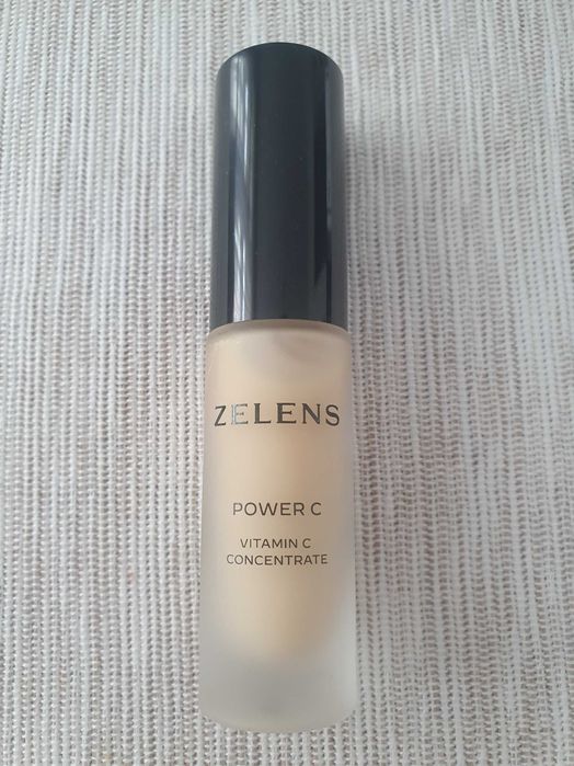 Козметика La Roche Olaplex Oskia