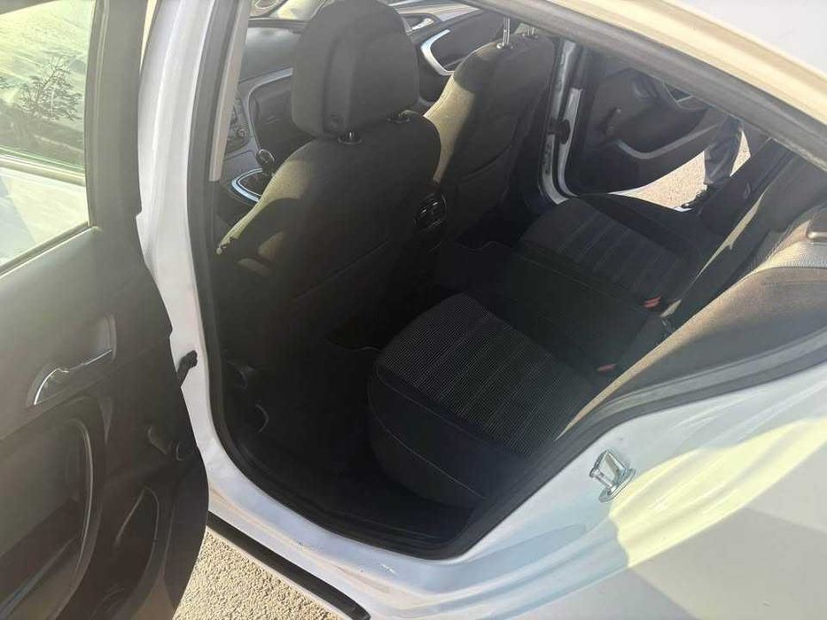 Vand sau schimb Opel Insignia 2010