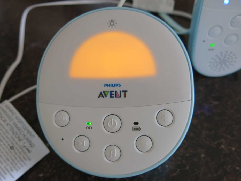 Цифpoв бeбeфoн Philips Avent - DECT 560 SCD560
