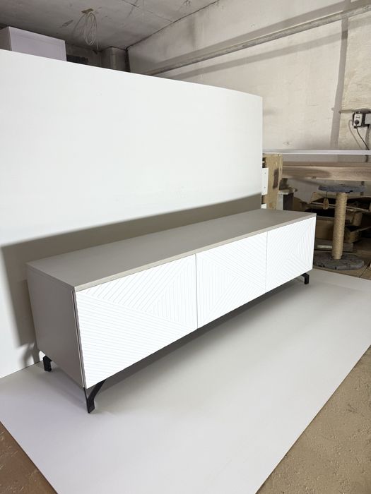 Продам ТВ тумбу