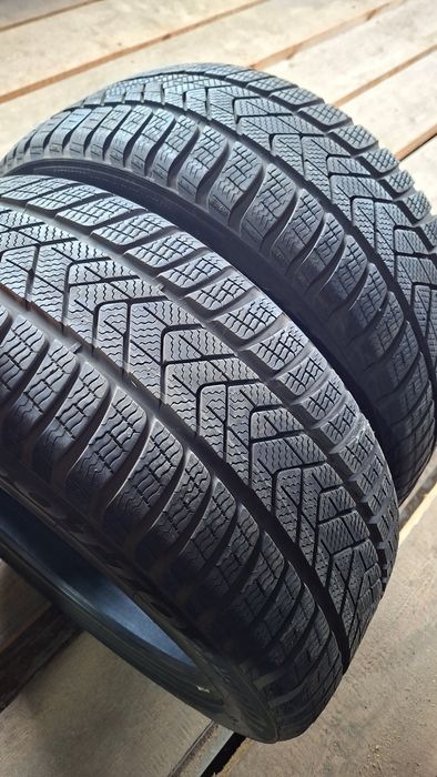 2buc 235 45 R18 Pirelli iarna M+S cauciucuri anvelope MS 18