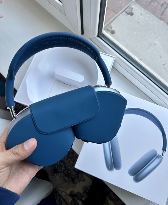 AirPods Max Sky Blue