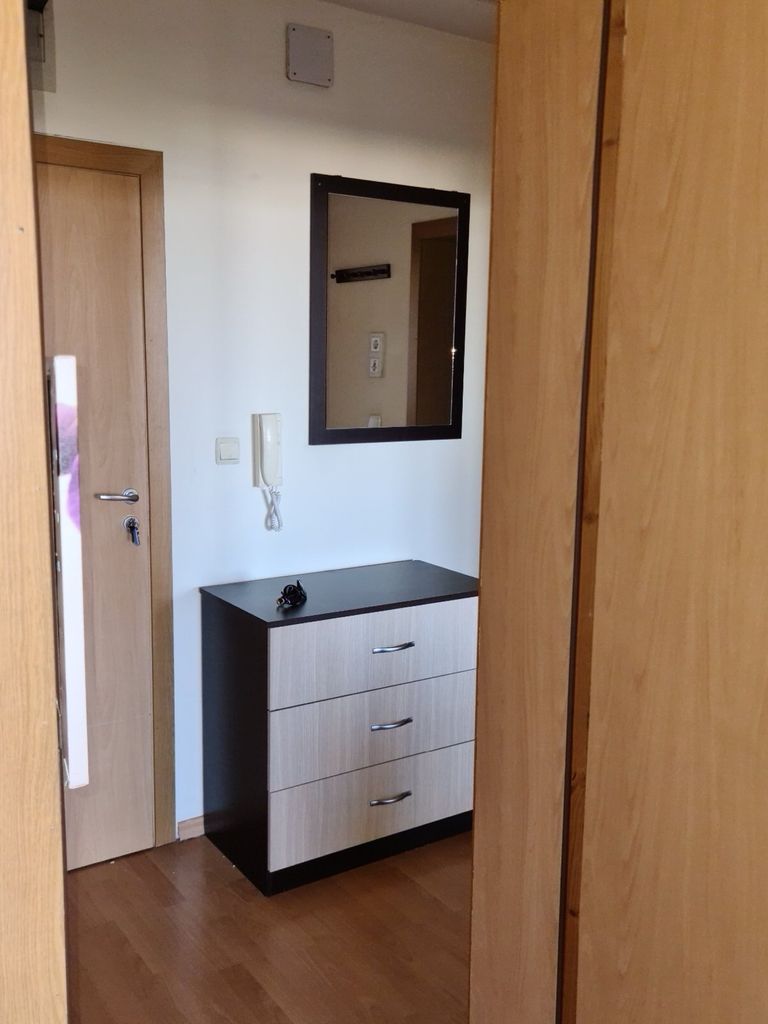 Дава се под наем Двустаен апартамент в Плевен, Дружба 2 - 67 кв.м за 295.8 € - Снимка #8