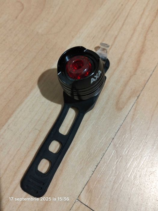 Set lumini bicicletă AXA