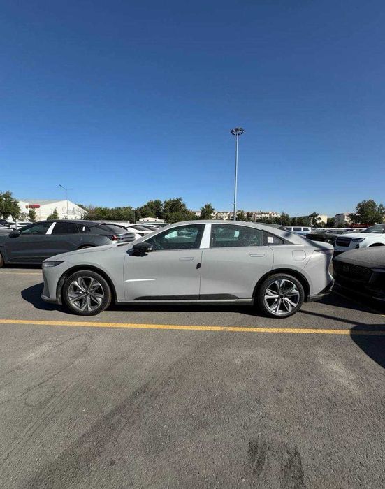 Mazda EZ6 pachka 2025