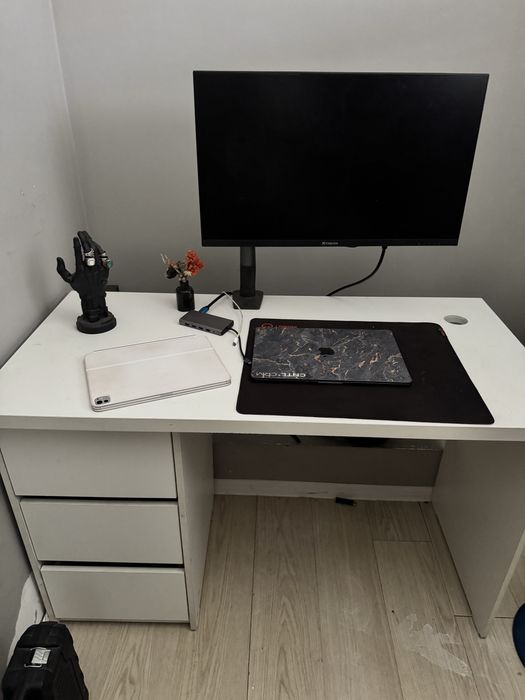 Стол офисный с ящиками