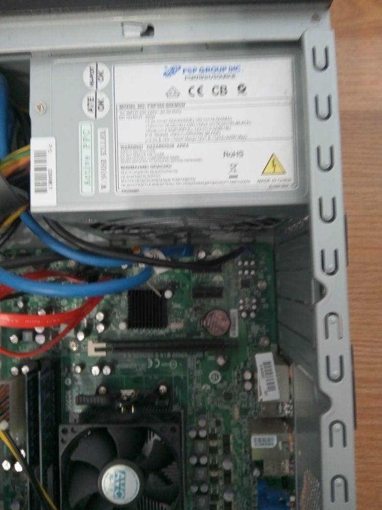 Medion MT14 MED MT747G AMD A8-3820,4GB RAM DDR3,HDD 500 GB
