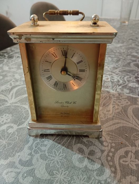 Ceas birou sau șemineu